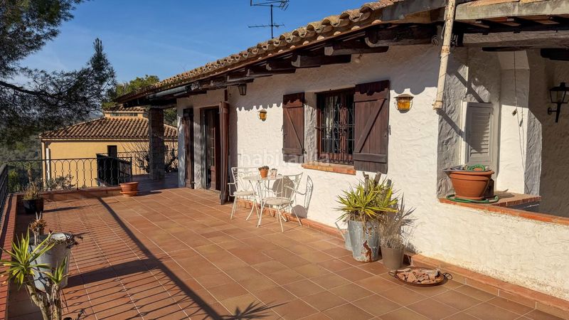 Foto d1dd000b-50b6-41b6-b4fc-849eeba5cf3b. Casa amb aparcament a Olivella