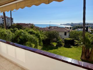 Rent Flat in Aiguadolç - Sant Sebastià. Apartamento con vistas en aiguadolç