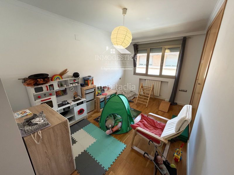 Foto 40794521-3542-4c9e-904b-321470e2d140. Casa adosada adosado en venta zona medicina en Facultad de Medicina Albacete