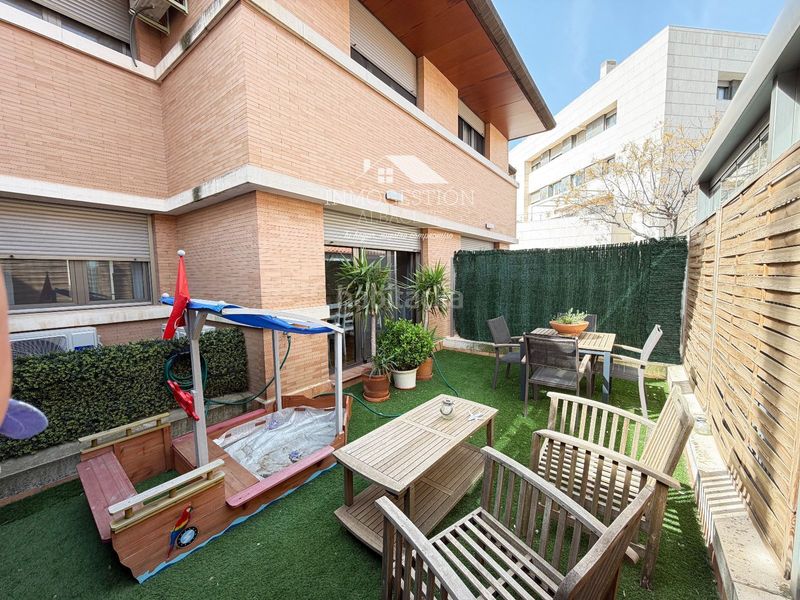 Foto d18c775e-9c84-4832-b527-7a7c60c086ea. Casa adosada adosado en venta zona medicina en Facultad de Medicina Albacete