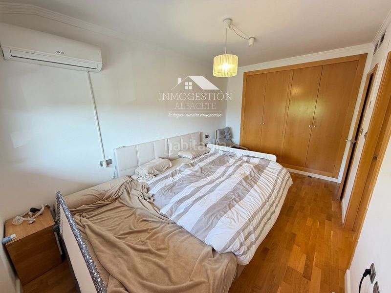 Foto d1e02385-7621-49ad-bc0d-0a1023bd8e88. Casa adosada adosado en venta zona medicina en Facultad de Medicina Albacete