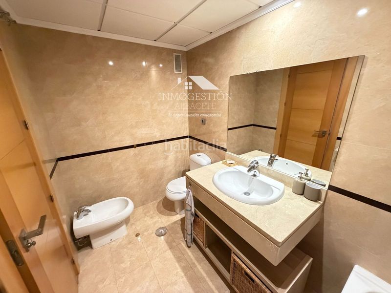 Foto f750c682-216d-42e0-a27c-bc1180920af1. Casa adosada adosado en venta zona medicina en Facultad de Medicina Albacete