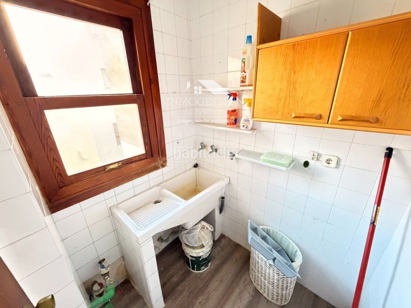 Foto 488b8ab8-df9b-4881-8c81-3218606e79e3. Flat with heating parking in Centro Albacete