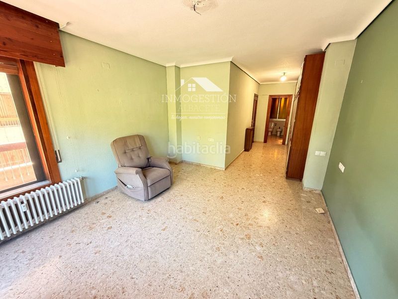 Foto a4fcc9db-3997-4499-9e7b-8f34f3aca49e. Flat with heating parking in Centro Albacete