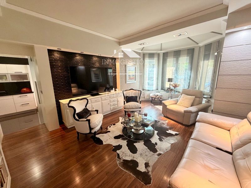 Foto 1e14c9ab-a5c9-46bb-9e18-d12c94862fc0. Casa amb calefacció aparcament a Ensanche - Franciscanos Albacete