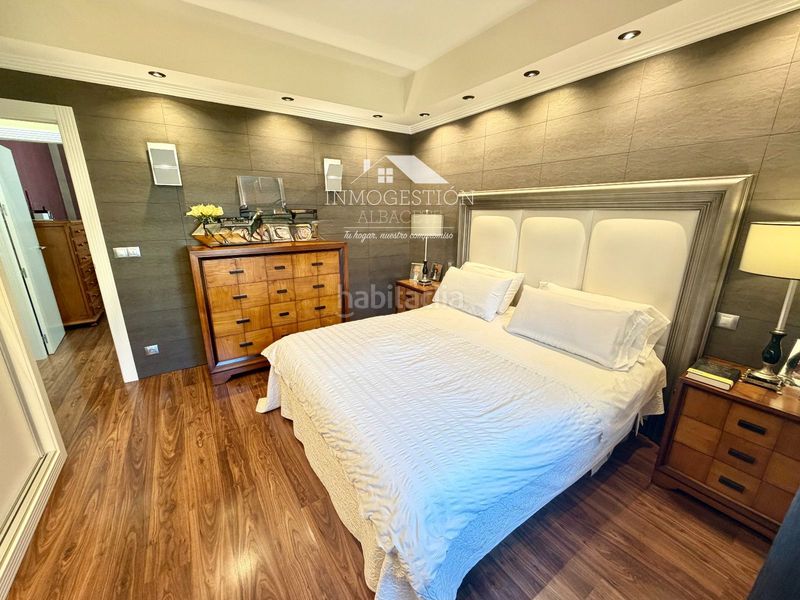 Foto 991b78d5-5e36-4787-b7ec-40afcea84279. Casa amb calefacció aparcament a Ensanche - Franciscanos Albacete