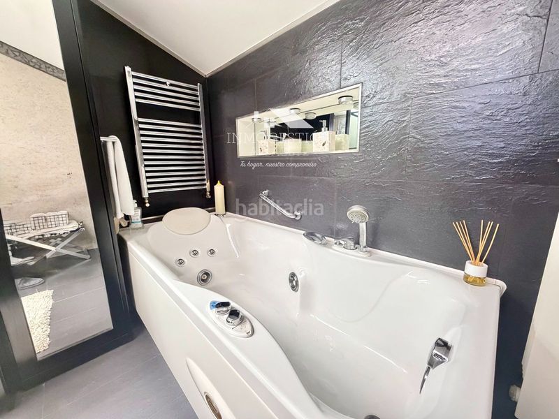 Foto b7ab600c-1106-40ac-923b-124ea4227bd6. Casa amb calefacció aparcament a Ensanche - Franciscanos Albacete