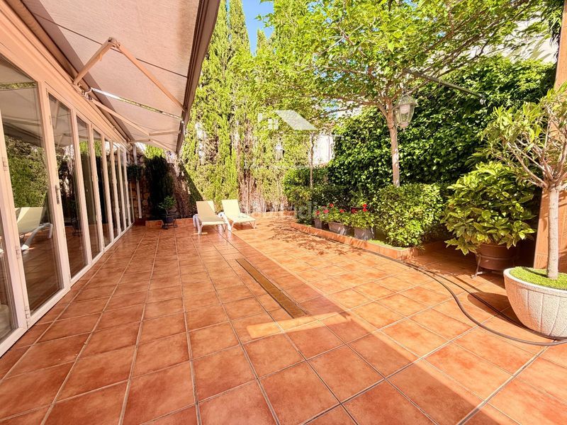 Foto d729bbc9-b221-4fe4-995a-e18fd5dbf09a. Casa amb calefacció aparcament a Ensanche - Franciscanos Albacete