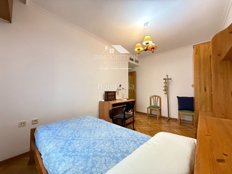 Foto 00e9167c-e870-45ea-ad42-737461eec5a1. Rent flat with heating parking in Centro Albacete