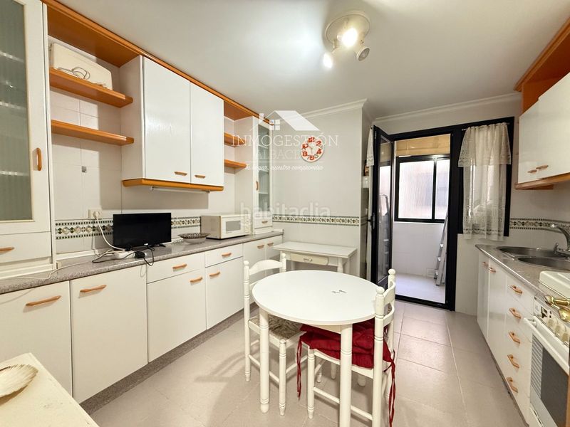 Foto 7b6f6bcc-2a28-480e-a012-bd2f6605b112. Rent flat with heating parking in Centro Albacete