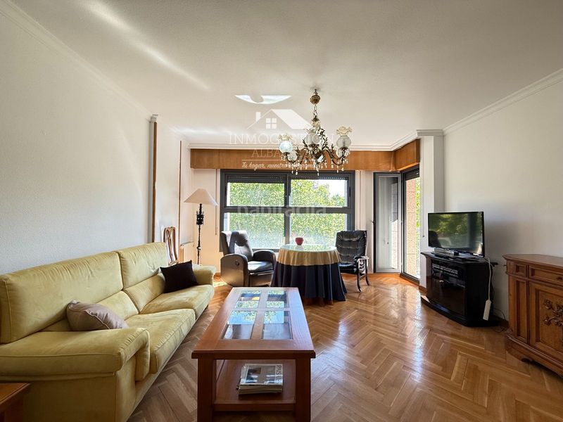 Foto 9498a2dd-7180-4e05-b08b-55b3475e6a1f. Rent flat with heating parking in Centro Albacete