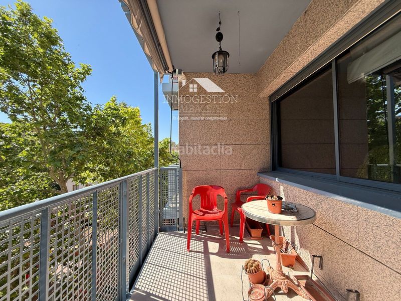 Foto b2a60e95-a239-44f2-823c-962cca43479f. Rent flat with heating parking in Centro Albacete