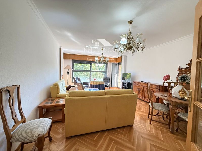 Foto cba40d25-c05b-4114-8b9e-29cffcf9b9a2. Rent flat with heating parking in Centro Albacete
