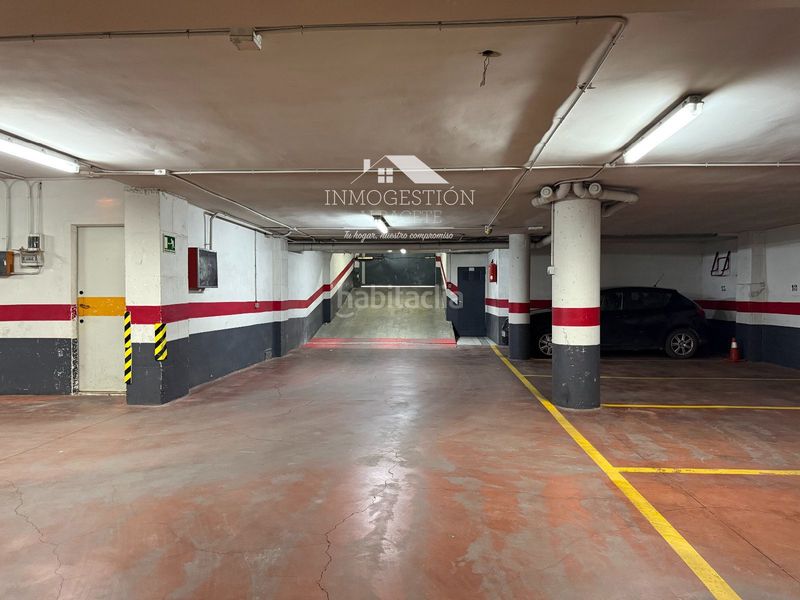 Foto e2cd2d1f-ba31-4c5f-a30c-3c7f64ae2493. Rent flat with heating parking in Centro Albacete