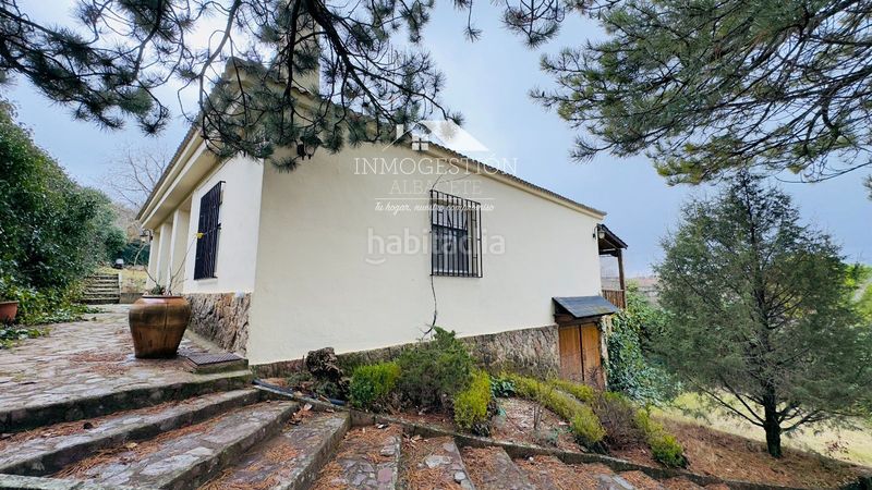 Foto cde00772-db25-4956-ba73-f7d6bc6e9123. Xalet amb calefacció aparcament a Alcaraz