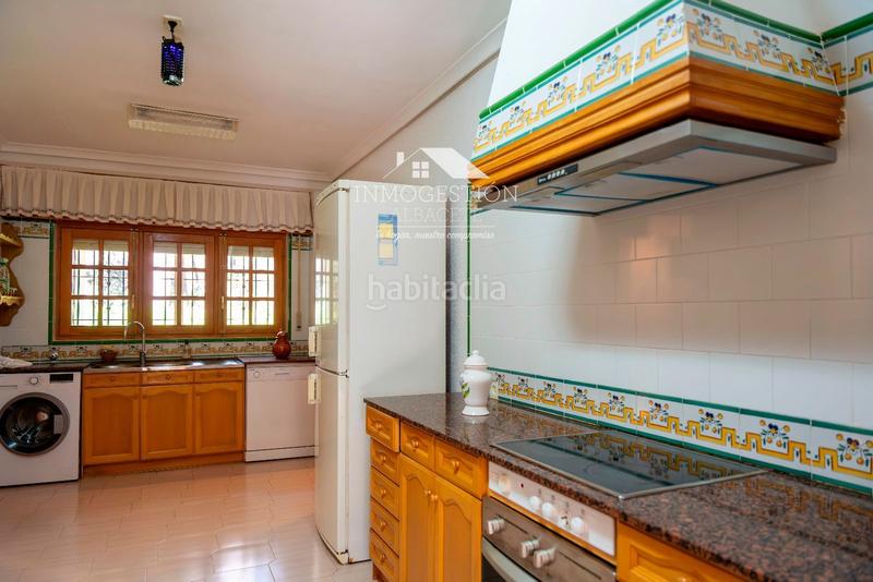 Foto 02930eed-9f96-4f2c-aa13-e4d6cebfe1c5. Casa chalet independiente en urbanizacion pinares del jucar en Albacete