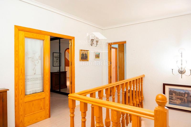 Foto 15ba032a-ba91-4058-8d5d-a5524c69e5e5. Casa chalet independiente en urbanizacion pinares del jucar en Albacete