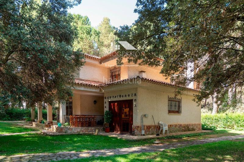 Foto 1825d01a-4549-4442-823c-d2b2e7e0d63d. Casa chalet independiente en urbanizacion pinares del jucar en Albacete