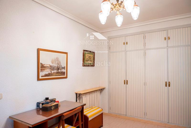 Foto 1d10f0f9-9662-4987-8be2-38b363174684. Casa chalet independiente en urbanizacion pinares del jucar en Albacete