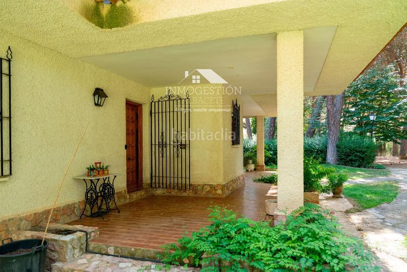 Foto b068b14f-3596-4730-8c6b-b9ef32bdb038. Casa chalet independiente en urbanizacion pinares del jucar en Albacete