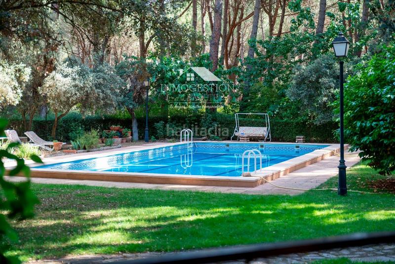 Foto de1550fa-840c-40fc-97ee-901ebf2938ae. Casa chalet independiente en urbanizacion pinares del jucar en Albacete