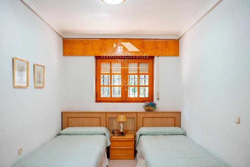 Foto eb73ca10-0929-4a9a-97ff-e35476076505. Casa chalet independiente en urbanizacion pinares del jucar en Albacete