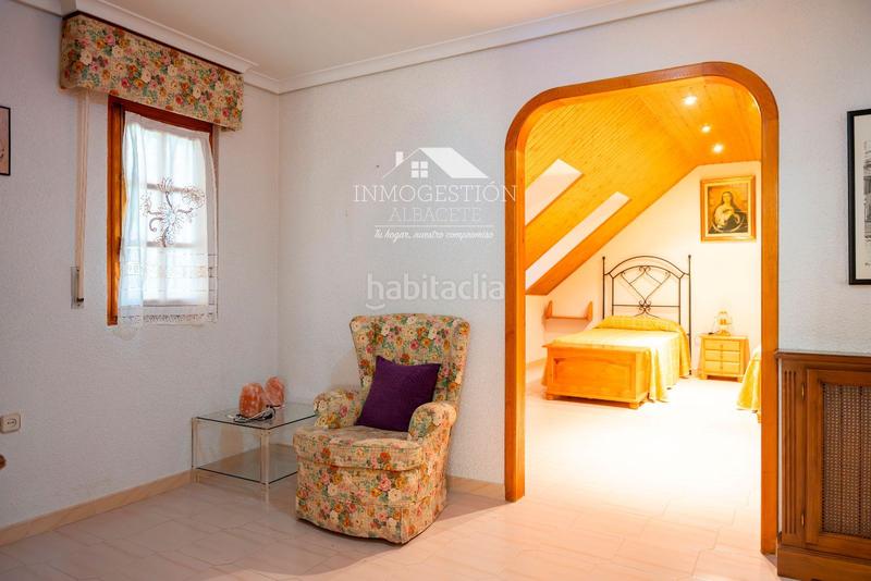 Foto edf382bf-e034-46e3-b04d-4bf150c95fd2. Casa chalet independiente en urbanizacion pinares del jucar en Albacete