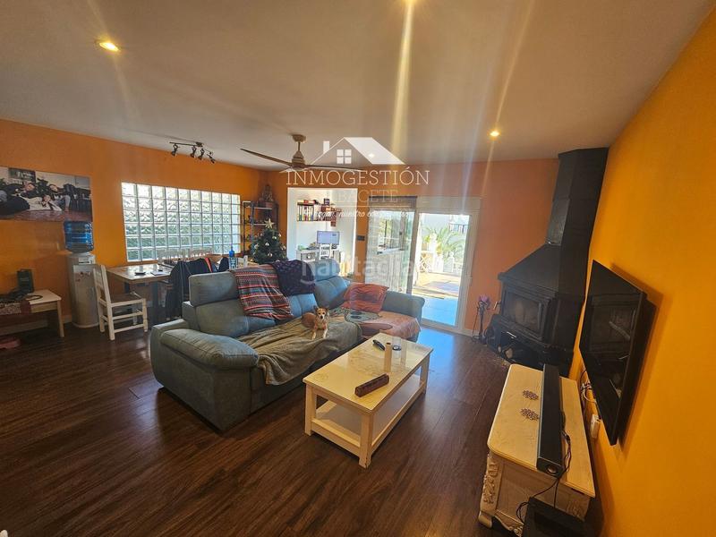 Foto 50de5209-3255-44d1-b941-4c91fb65c6c8. Affitto casa con parcheggio piscina in Pueblo Español-Coveta Fumá Campello (el)