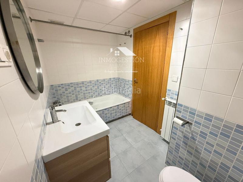 Foto 118113be-38eb-49ca-82da-fb066870df2a. Appartamento con riscaldamento parcheggio piscina in Albacete