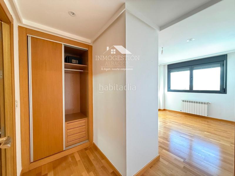 Foto 702f922c-af8e-4741-b8e4-d2f442835203. Appartamento con riscaldamento parcheggio piscina in Albacete