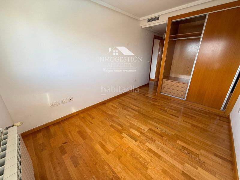 Foto 9c696bdb-8795-414f-bcb4-ad255eb73dce. Appartamento con riscaldamento parcheggio piscina in Albacete