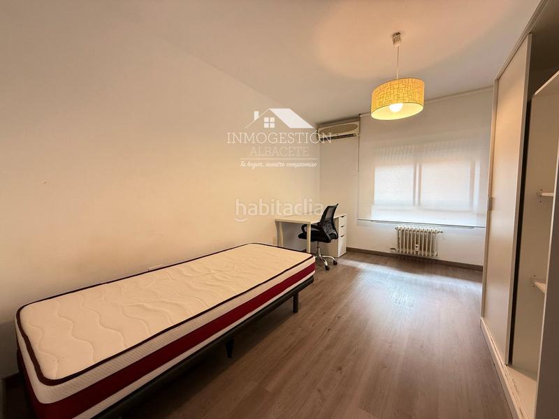 Foto ba45fd61-e110-4613-b0f4-5fbf453f5d16. Etagenwohnung mit heizung parking in Feria Albacete
