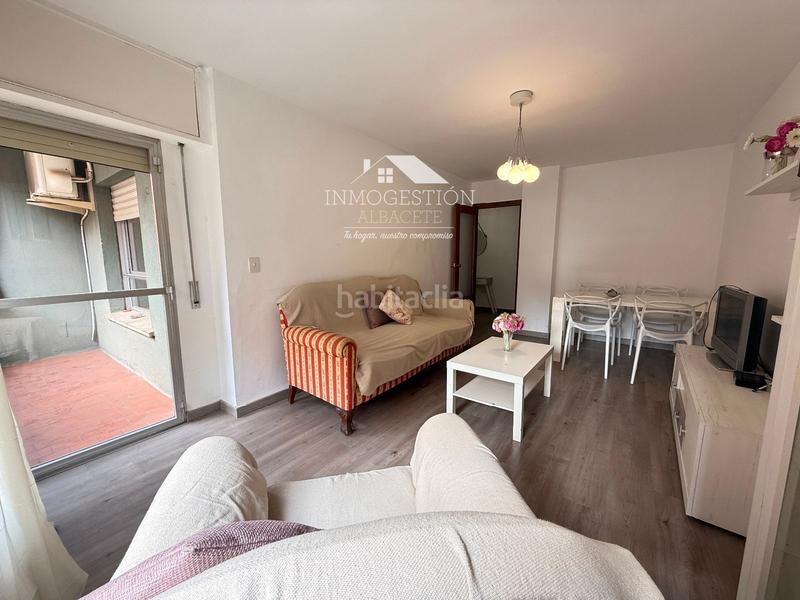 Foto c8d2ed9b-915b-44cf-8a10-528335525700. Etagenwohnung mit heizung parking in Feria Albacete