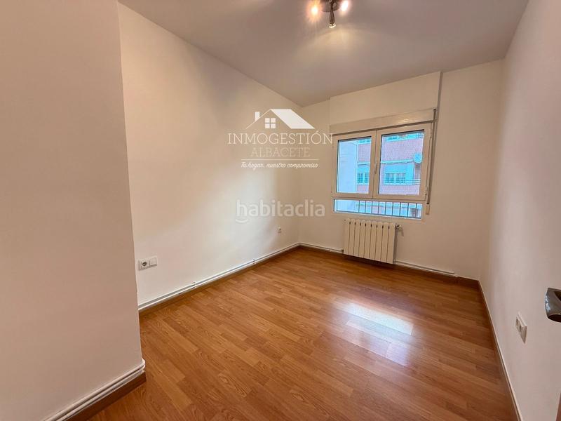 Foto 2bf227c6-2916-4d49-b3d5-c207fcca92ed. Location appartement avec chauffage dans San Pablo Albacete