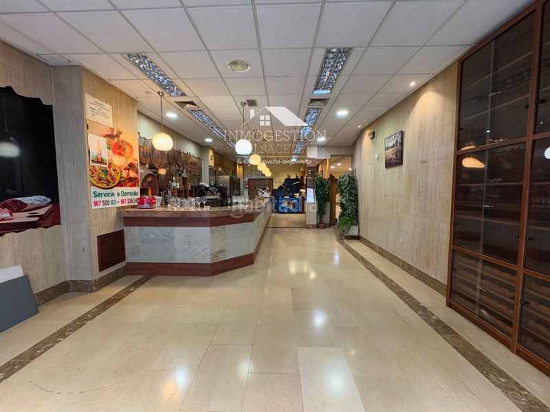 Foto 5d0e7e66-bc8c-441f-a323-1ed1981b7471. Local comercial a Centro Albacete