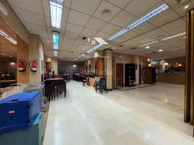 Foto 7bce6764-a6fb-4f41-a257-3aac6e486323. Local comercial a Centro Albacete