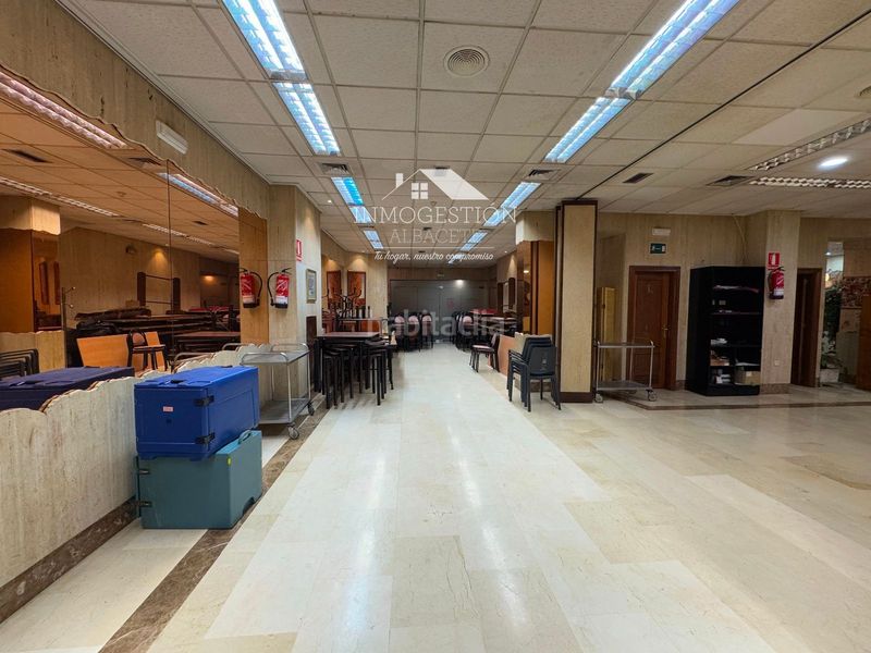 Foto 7d0eca55-fdce-40f0-b4b6-7c728e92d6be. Local comercial a Centro Albacete