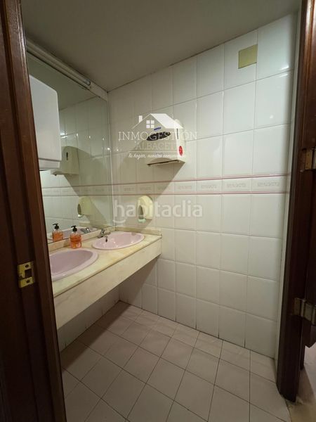 Foto 93dc9a06-3b36-4e44-850f-d689ab957ec0. Local comercial a Centro Albacete