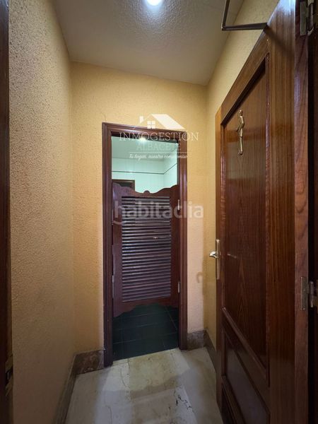 Foto a5dba4ff-9b0a-41a3-b439-b3d935eb5456. Local comercial a Centro Albacete