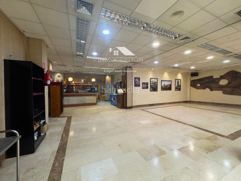 Foto c7a64259-e7ac-4e8f-b79e-85cf26603586. Local comercial a Centro Albacete