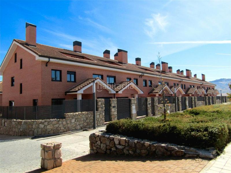 Foto 8c05cee9-b960-44b1-bd23-878e87a8f47d. Promotion Urbanización Los Pinarejos dans Miraflores de la Sierra. Logements de biens neufs