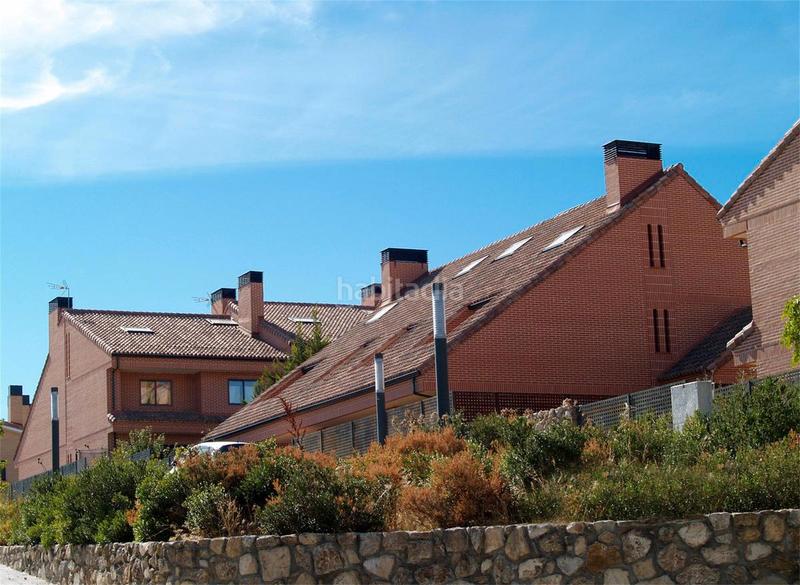 Foto ece7202f-38f3-4ac5-ac98-4c7dd812f5e2. Promotion Urbanización Los Pinarejos dans Miraflores de la Sierra. Logements de biens neufs