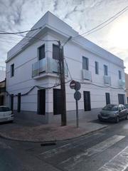 Maison à Mairena del Alcor. Casa de nueva construcción con cochera