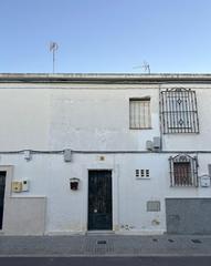 Maison à Marchena. Casa en barrio la guita.