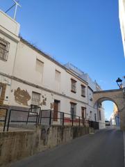 Casa en Marchena. Casa para reformar con cochera.