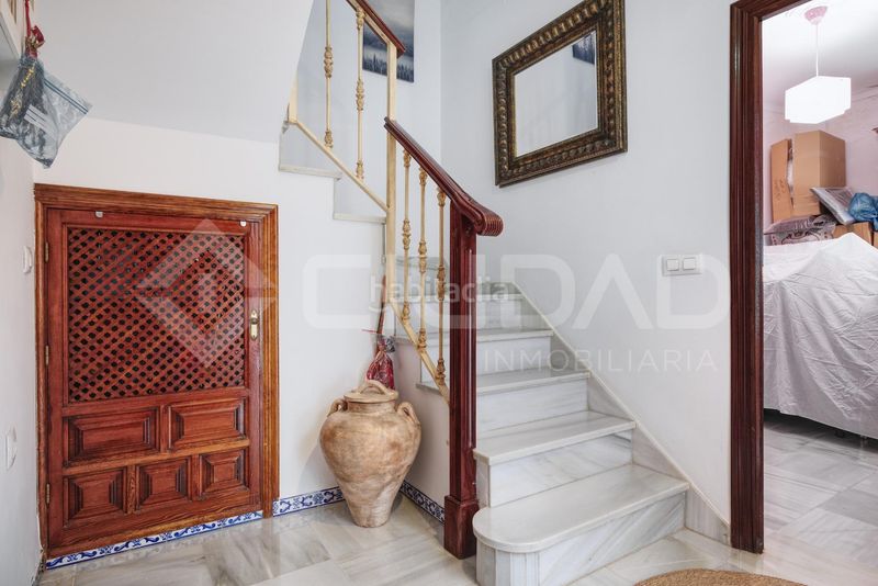 Foto 1b583568-b846-46d0-850f-b4ca9afa9cd3. Casa a Marchena