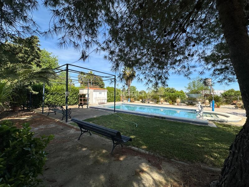 Foto 209f79c2-eb32-432d-99a2-d69548fae5cd. Xalet a Marchena