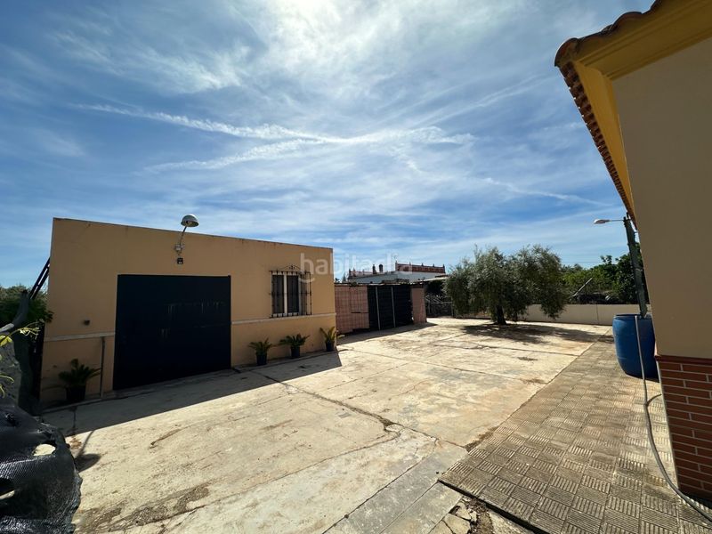 Foto b7b9562e-2e5c-4b2e-8662-5e7e5ca9ed08. Xalet a Marchena