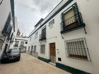 Maison  Calle calle sevilla. Casa de dos plantas en marchena
