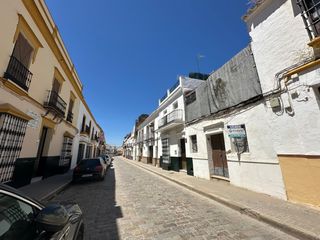 Reihenhaus  Calle las torres. Casa para derribo en el centro